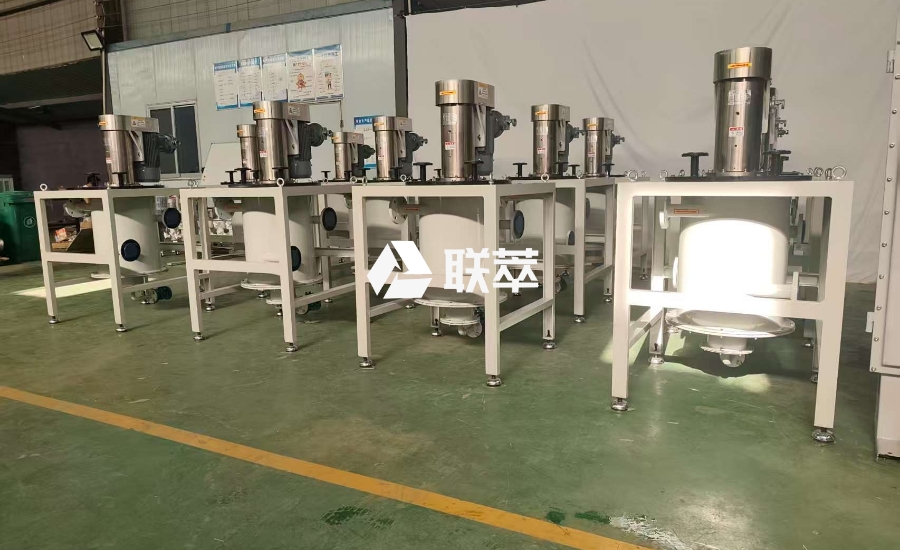 光学材料有机合成中间工序酸洗碱洗：山东联萃离心萃取机高效解决方案